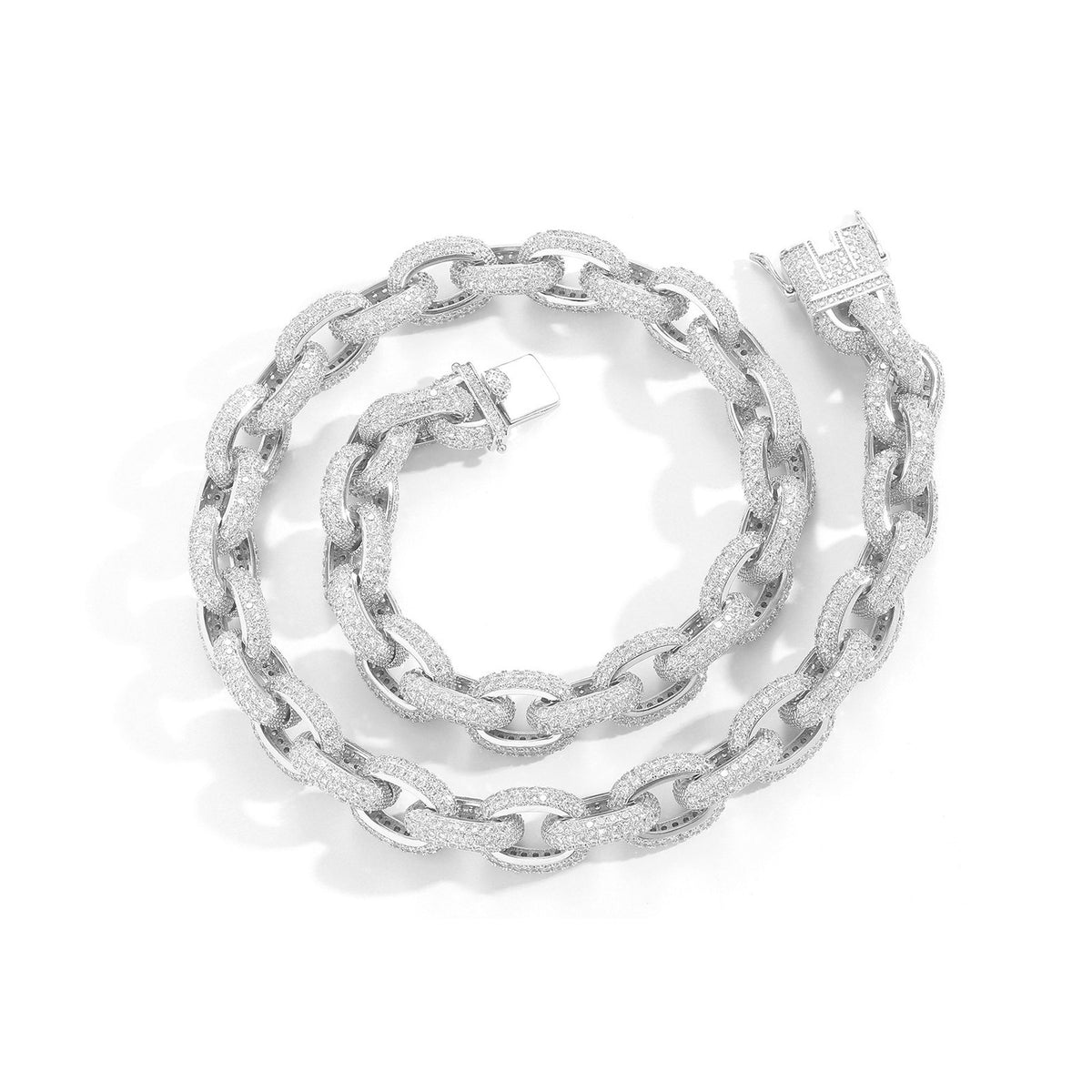 12mm silver iced O-link chain centered on white