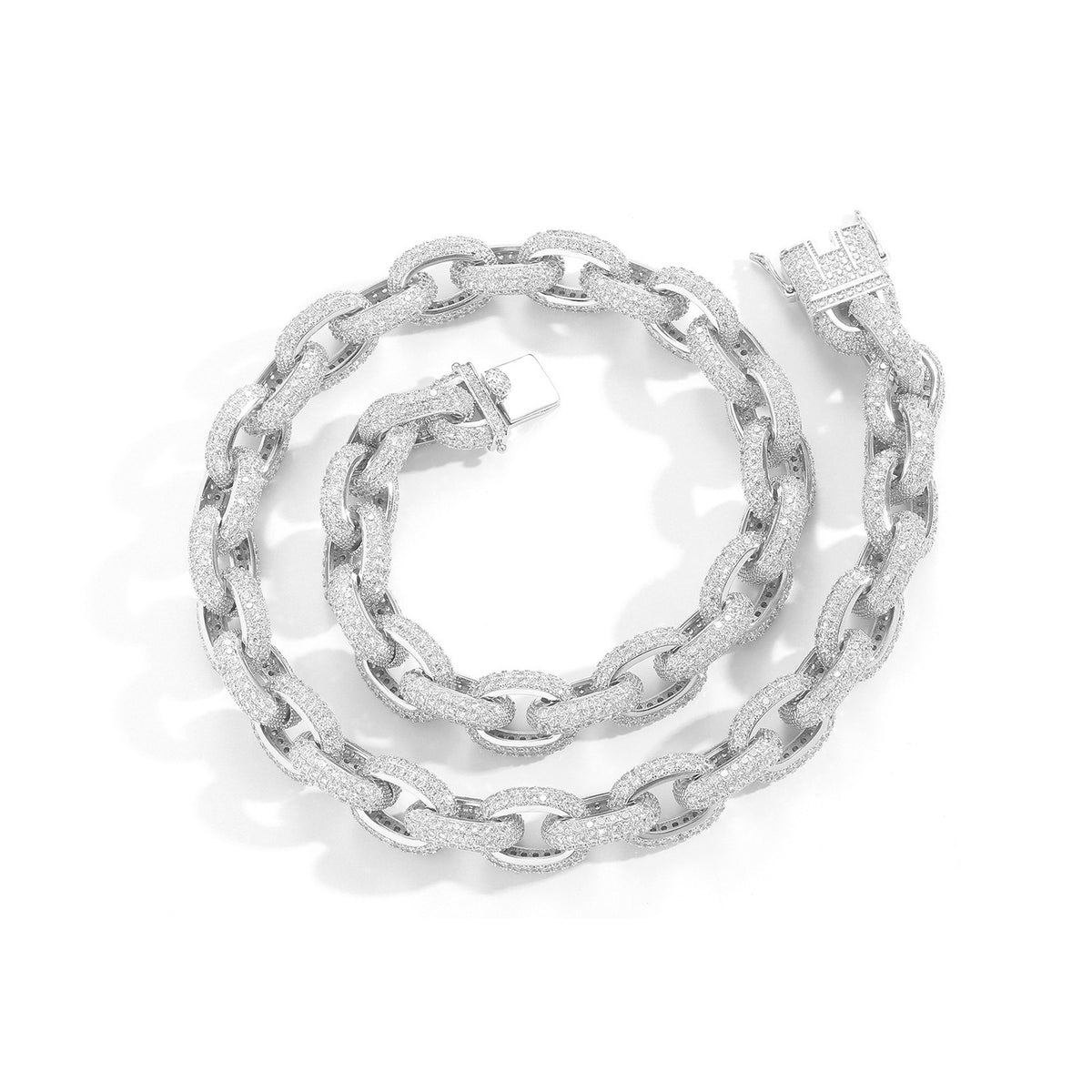 12mm silver iced O-link chain centered on white