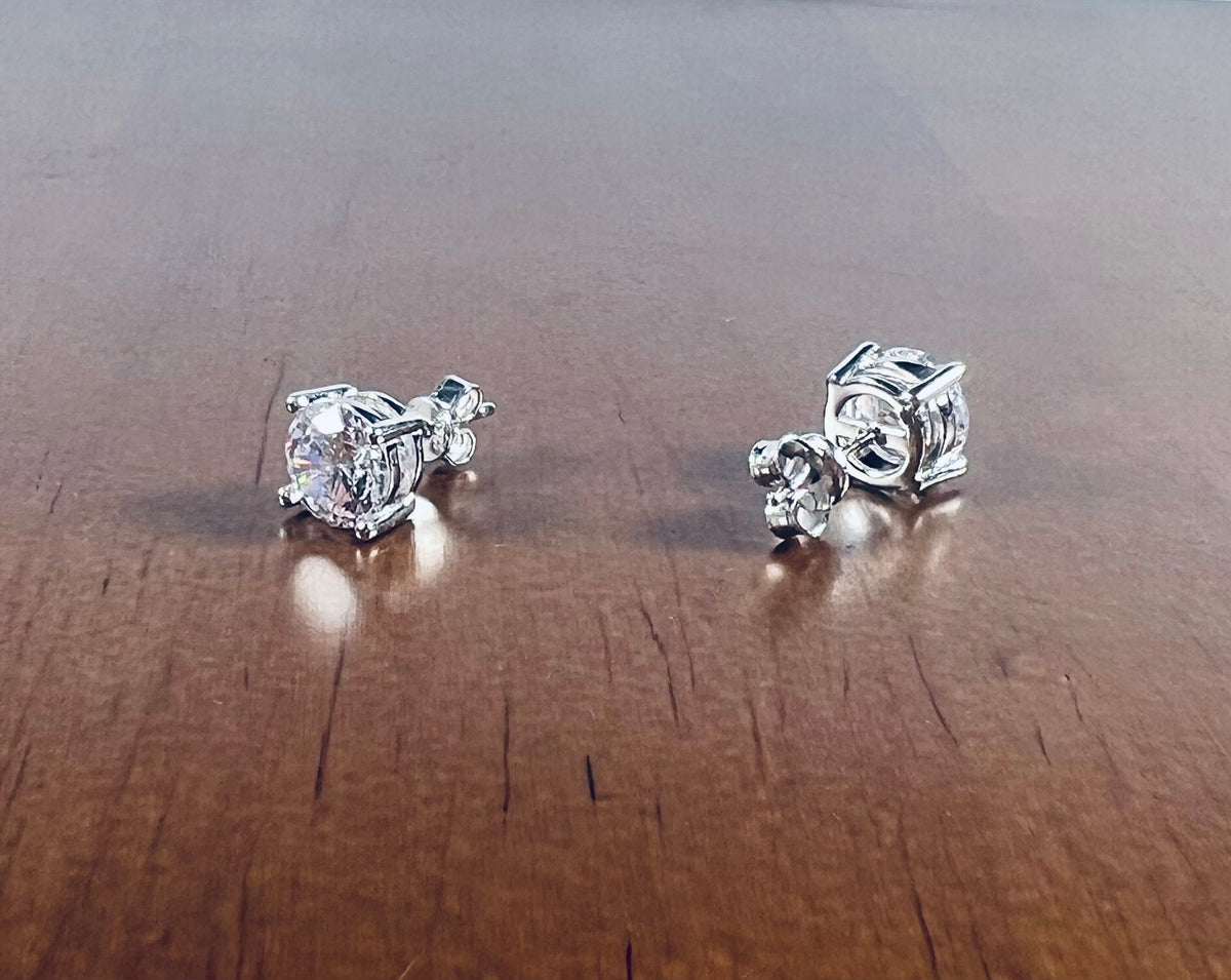 Certified VVS1 D Moissanite Stud Earrings – 925 Sterling Silver Earrings- Miles Jewellery