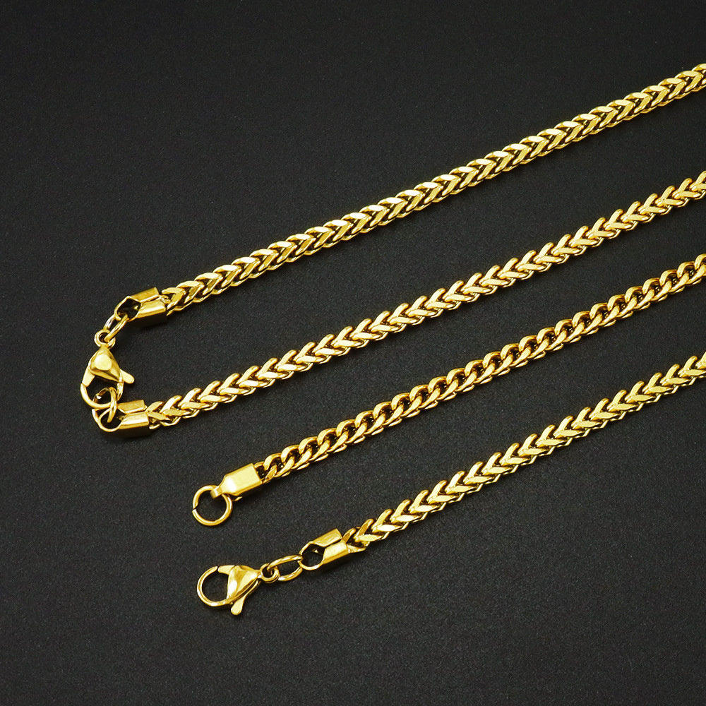 Gold 3mm Franco Chain link and lobster clasp detail