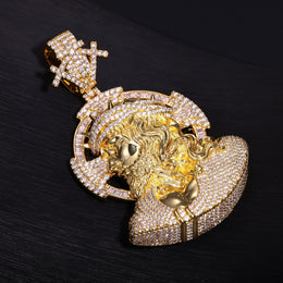Gold iced 3D Jesus portrait pendant angled detail view