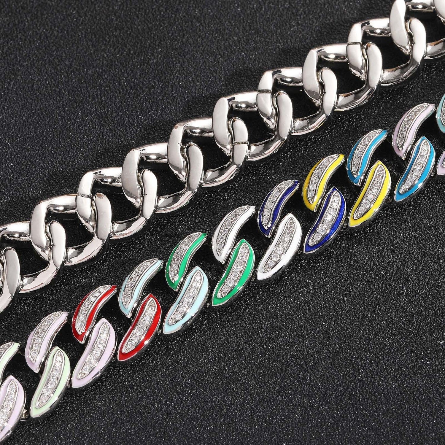 Silver Cuban bracelet link and cubic zirconia detail