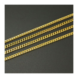 Close-up of Gold 3mm Franco Chain links