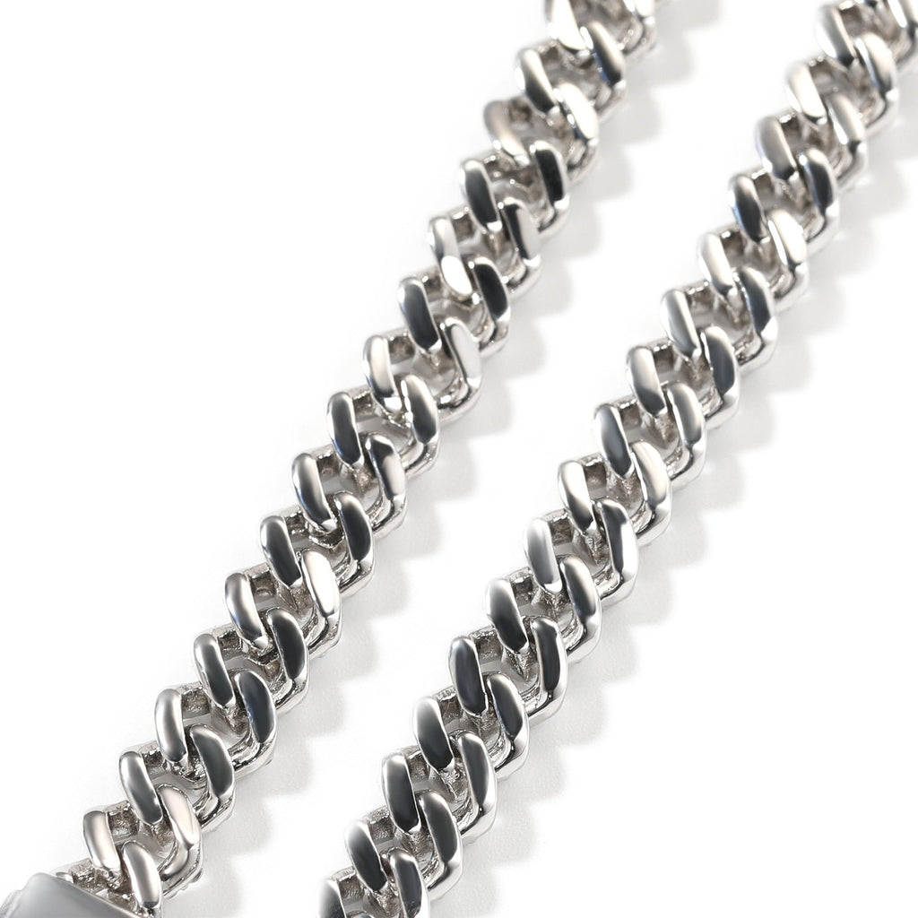 Close-up detail of 6mm iced Cuban chain links