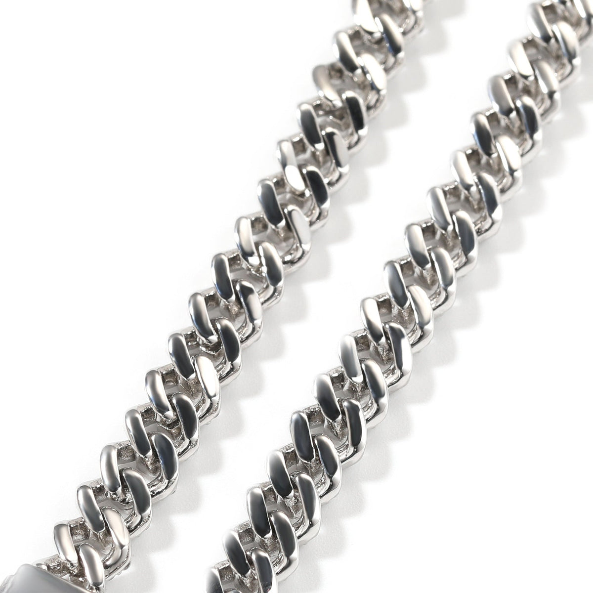 Close-up detail of 6mm iced Cuban chain links