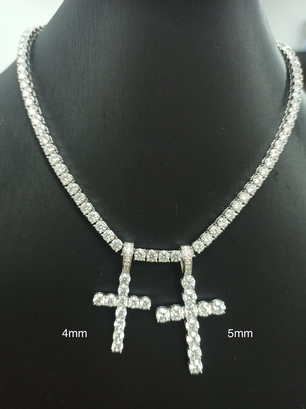 Certified VVS1 D Moissanite Cross Pendant – 925 Sterling Silver Jewelry- Miles Jewellery