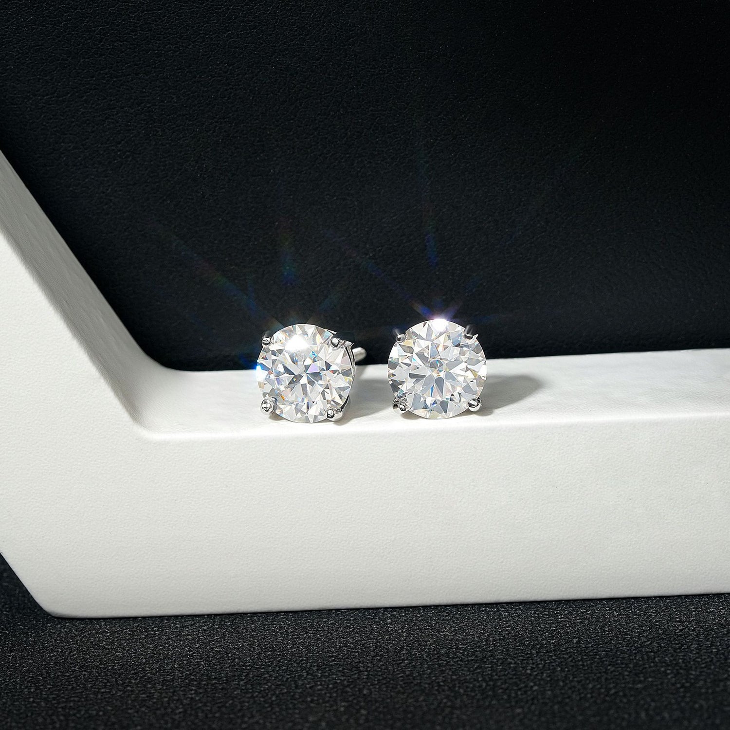 Certified VVS1 D Moissanite Stud Earrings – 925 Sterling Silver Earrings- Miles Jewellery