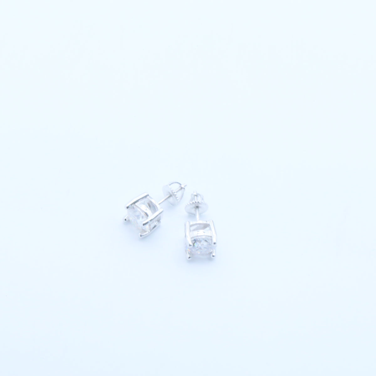 Certified VVS1 D Moissanite Stud Earrings – 925 Sterling Silver Earrings- Miles Jewellery