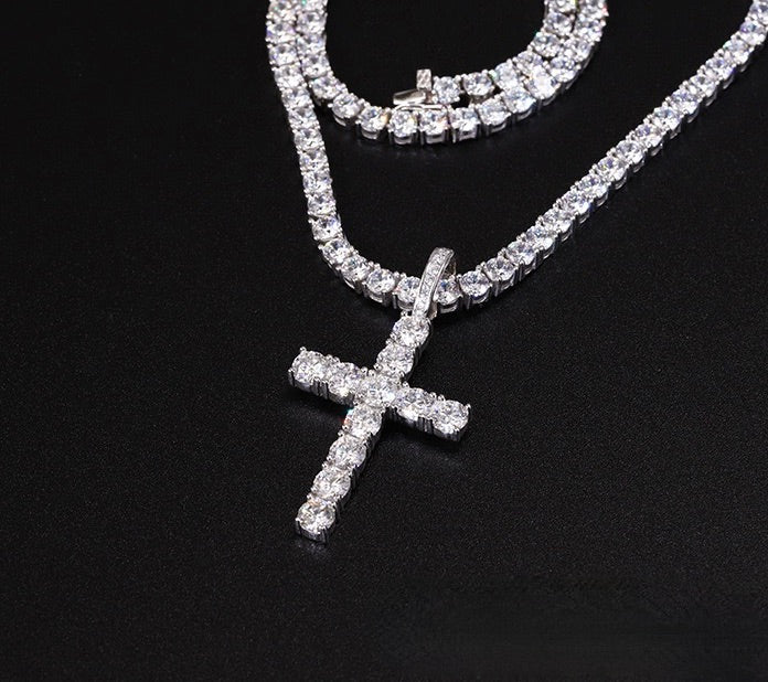 Certified VVS1 D Moissanite Cross Pendant – 925 Sterling Silver Jewelry- Miles Jewellery