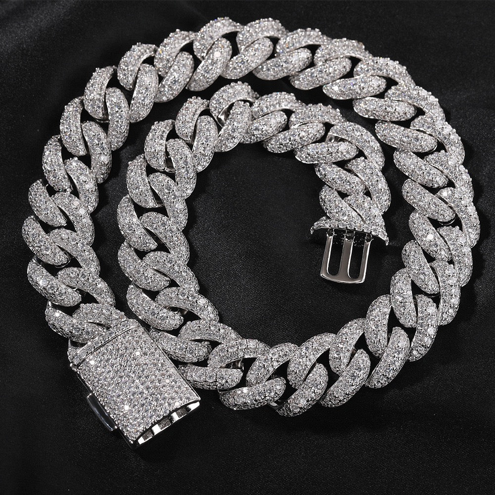 18mm Iced Box Clasp Cuban jewelry detail view 3
