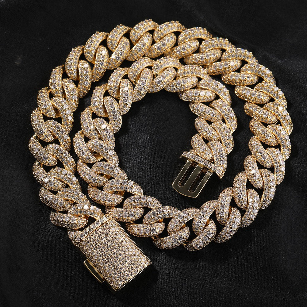 18mm Iced Box Clasp Cuban jewelry detail view 4