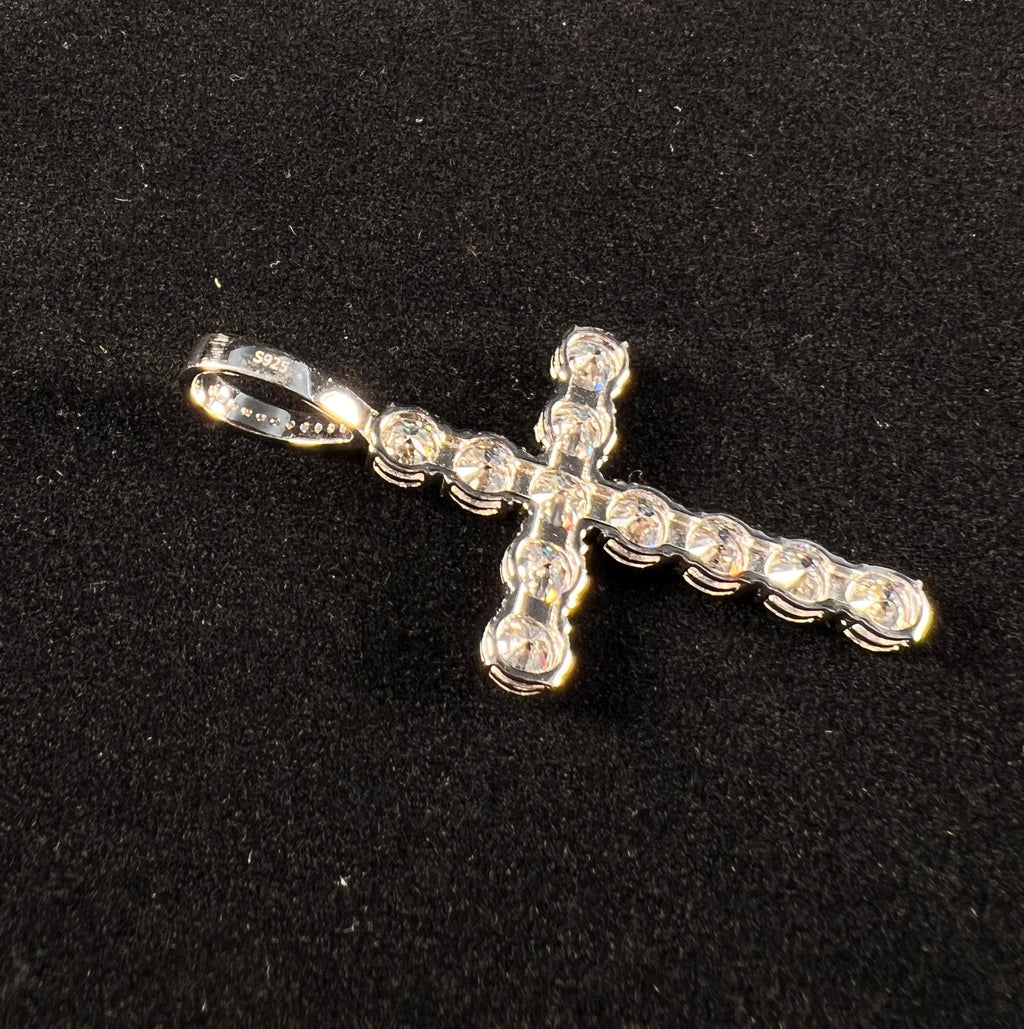 2-6.5mm VVS1 Moissanite 925 Sterling Silver Cross Pendant