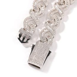 Silver infinity link necklace box clasp and link detail