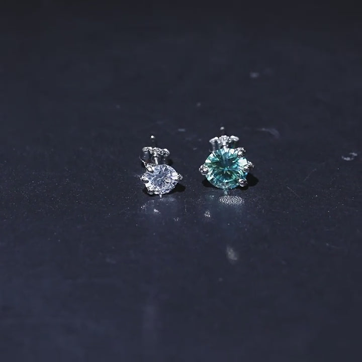 Dragon Claw Moissanite Stud Earrings – 925 Sterling Silver