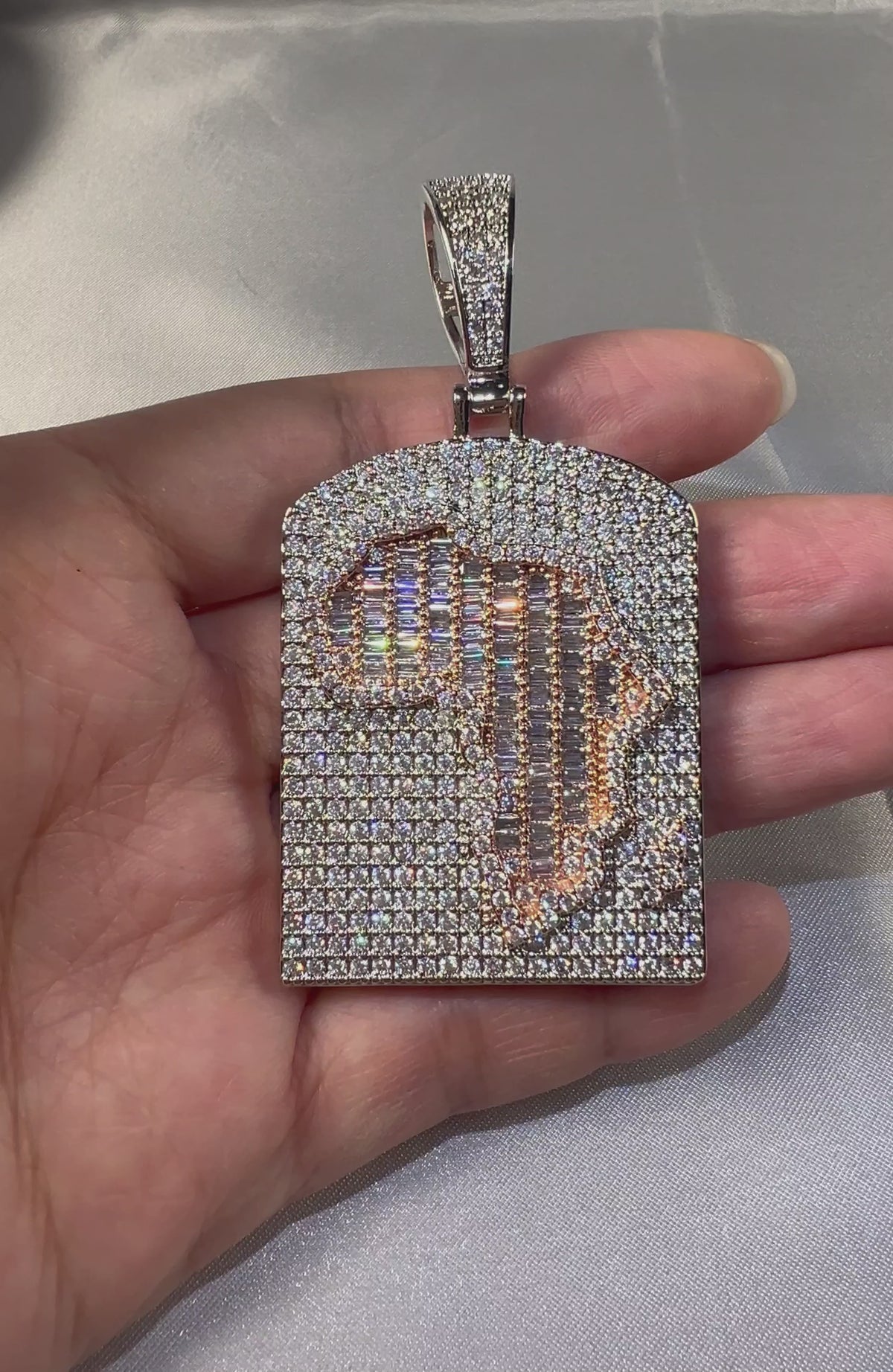 Iced Out Africa Map Pendant – Hip Hop CZ Diamond Africa Necklace